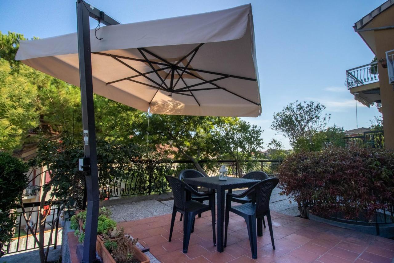 Luminoso Appartamento Con Ampia Terrazza San Bartolomeo Al Mare Eksteriør billede